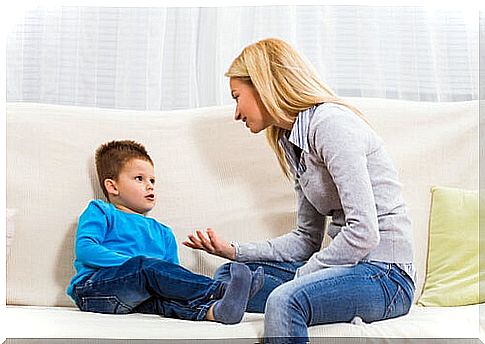 Do not be ashamed of the embarrassing questions of your children, you will answer them to clear all their doubts.