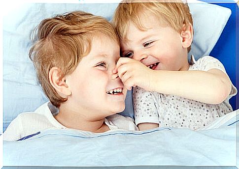 To avoid jealousy between siblings, you have to pay attention to each one of them individually.