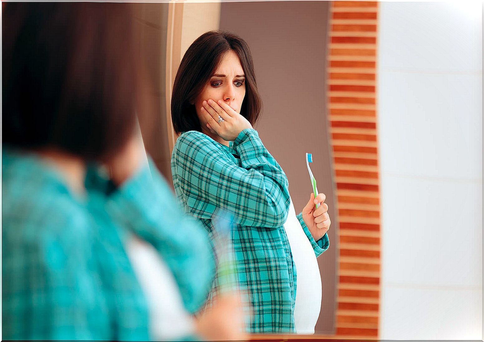 Sensitive teeth during pregnancy: how to act